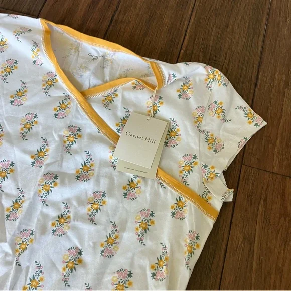 Garnet Hill Woman’s Pajama Set Size Small NWT - Picture 2 of 9